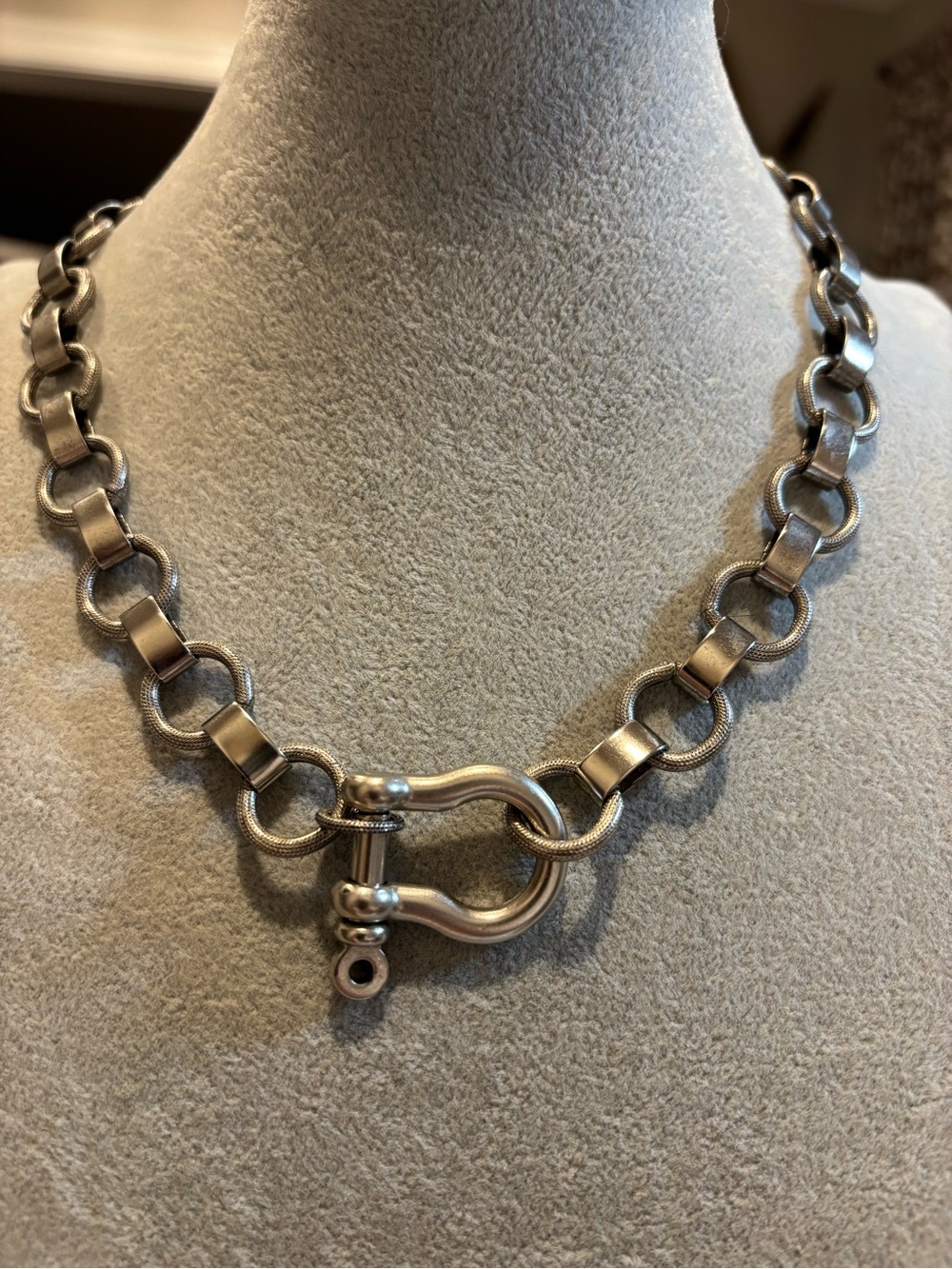Chunky Silver Link Necklace with Shackle Clasp